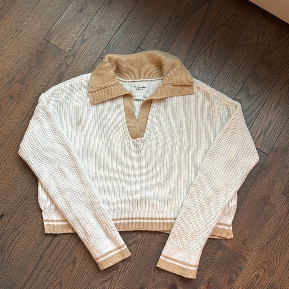Abercrombie & Fitch collard sweater